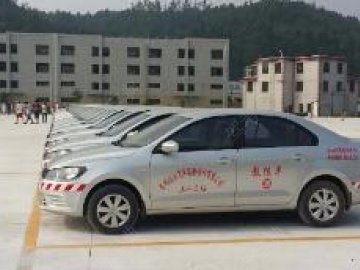 轻工驾校