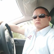 周斌