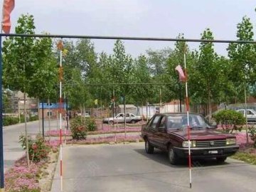 宏达驾校