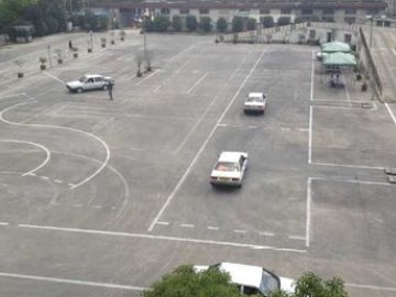 顺凯驾校.