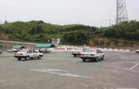 顺通驾校