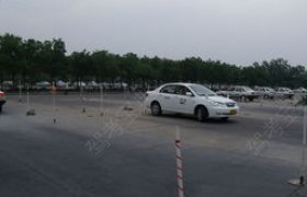 圣峰驾校