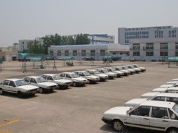宏爵驾校.