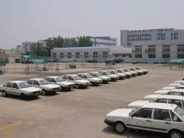 东方驾校