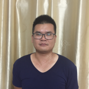 李文龙
