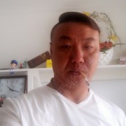 王华