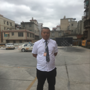 黄宇