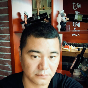 王德华