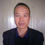 卢龙龙