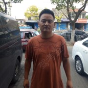 冯跃英
