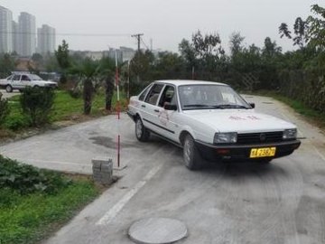 银丰驾校