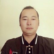 杨官云