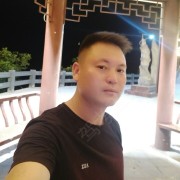 黄小华