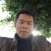 杨纪居