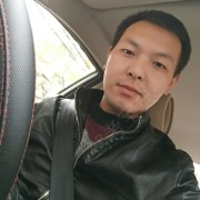 李伟