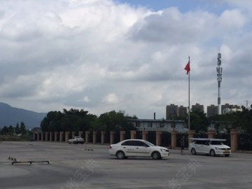 勤奋驾校