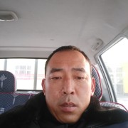 董新亮
