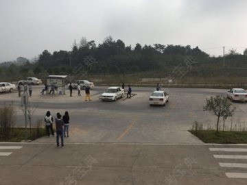 骏南驾校