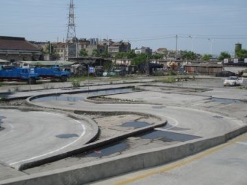 骏驰驾校