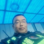 于建