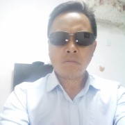 何良君