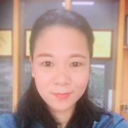 梁小姐