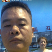 黄利