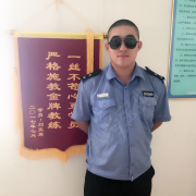 张明亮