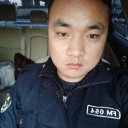 何鹏