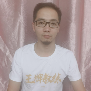 王譯瓏