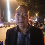 李伟