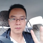 陈伟