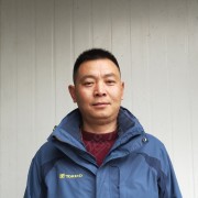 杨斌