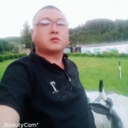 屈健