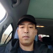 董新亮