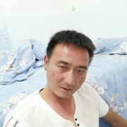 荀外平