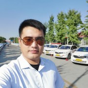 张灿