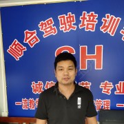 邓铭君
