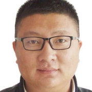纪磊