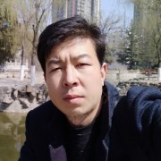 成亚斌