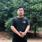 李佳