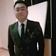 王磊