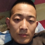 杨雷