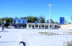 马龙学成驾校
