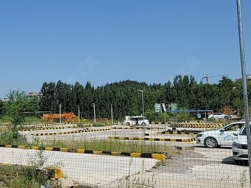 鸿通驾校